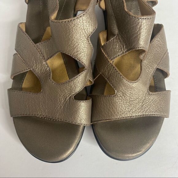 Naturalizer | Sandals 8 Wide - Picture 7 of 7